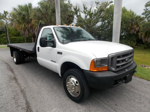 Used 2000 Ford F450 2WD Regular Cab Super Duty image 1