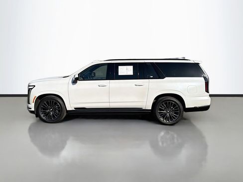 Certified 2025 Cadillac Escalade ESV Sport Platinum AWD/4WD image 7