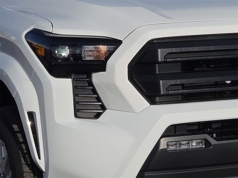 New 2026 Toyota Tacoma SR5 image 10