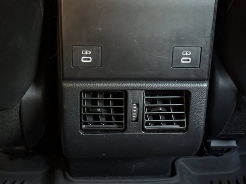 Used 2023 Toyota bZ4X FWD image 17