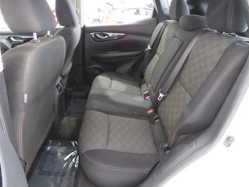 Used 2017 Nissan Rogue Sport SV w/ SV All-Weather Package image 14