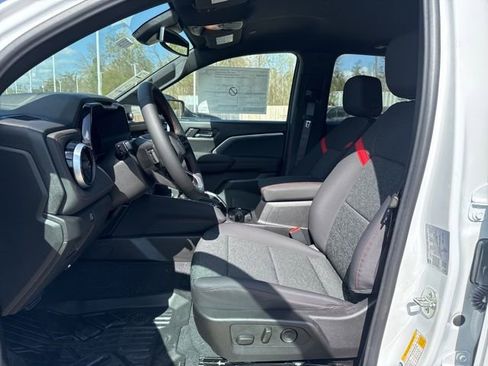 New 2025 Chevrolet Colorado Z71 w/ Midnight Edition image 29