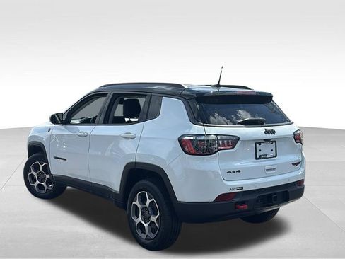 Used 2022 Jeep Compass Trailhawk w/ Trailhawk Convenience Group AWD/4WD image 5