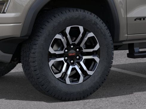 New 2026 GMC Canyon AT4 w/ Technology Plus Package AWD/4WD image 9