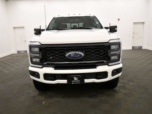 Used 2023 Ford F250 Lariat w/ Lariat Ultimate Package AWD/4WD image 11