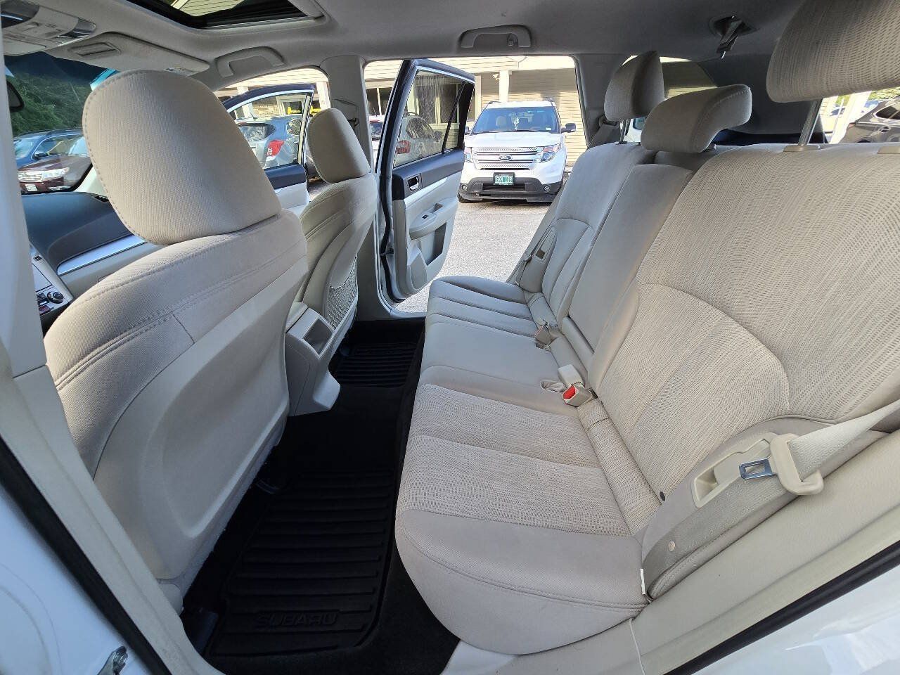 Used 2013 Subaru Outback 2.5i Premium AWD/4WD image 20