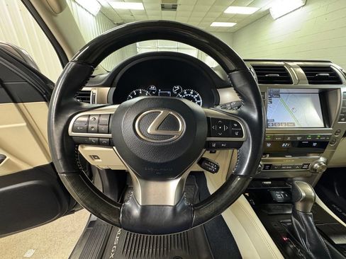 Used 2020 Lexus GX 460 Premium w/ Premium Package AWD/4WD image 35