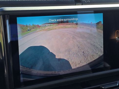 Used 2025 Jeep Wrangler Sport image 6