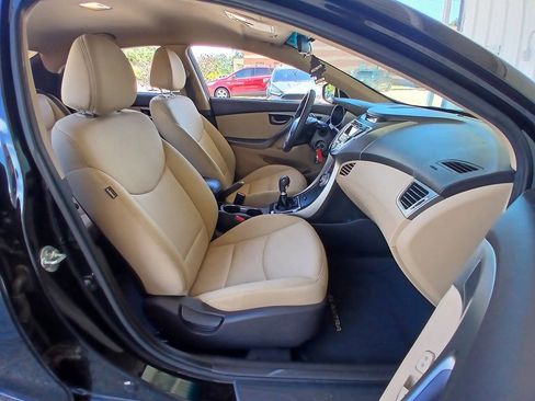 Used 2012 Hyundai Elantra GLS w/ Comfort Pkg 2 FWD image 9