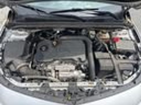 Used 2018 Chevrolet Malibu LT FWD image 13