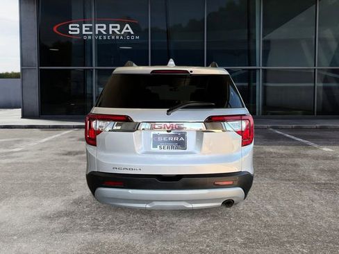 Used 2020 GMC Acadia SLE w/ Driver Convenience Package FWD image 3