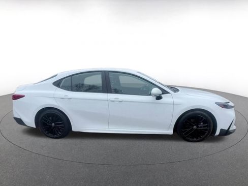 Used 2025 Toyota Camry SE image 15