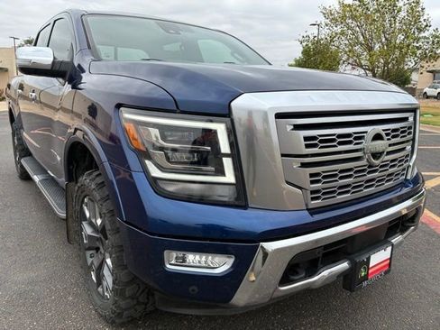 Used 2022 Nissan Titan Platinum Reserve w/ Moonroof Package AWD/4WD image 8