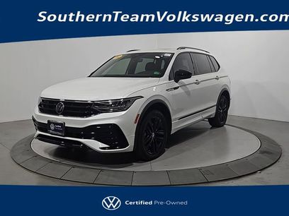 Certified 2022 Volkswagen Tiguan SE R-Line