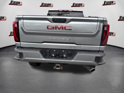 Used 2024 GMC Sierra 2500 Denali w/ Denali Reserve Package AWD/4WD image 6