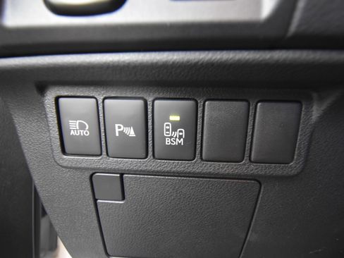 Used 2017 Lexus ES 300h w/ Navigation System Package image 15