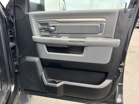 Used 2019 RAM 1500 Big Horn image 28