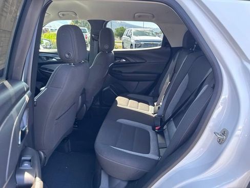 Certified 2025 Chevrolet TrailBlazer LT AWD/4WD image 14