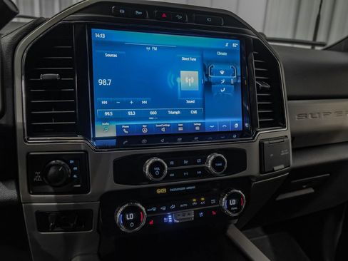 Used 2022 Ford F250 Lariat w/ Lariat Value Package image 26