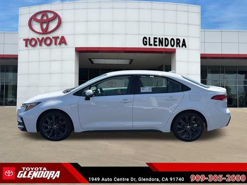 New 2026 Toyota Corolla SE FWD image 6