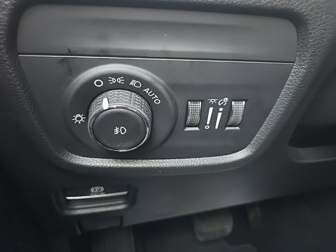 New 2025 Jeep Grand Cherokee L Limited w/ Luxury Tech Group II image 48