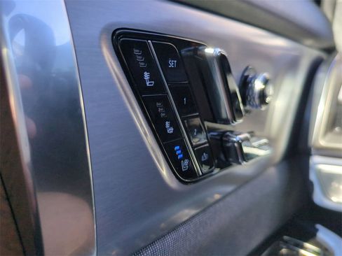 Used 2026 Cadillac Vistiq Premium Luxury image 16