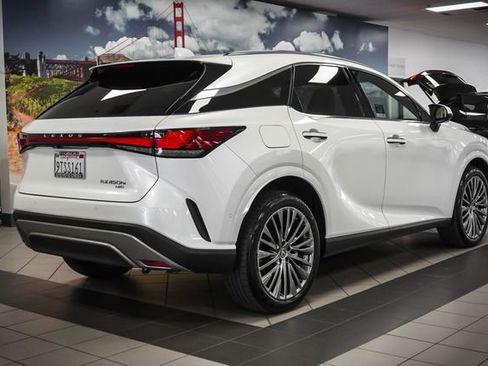 Certified 2025 Lexus RX 450h AWD w/ Convenience Package image 6