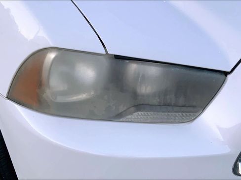 Used 2011 Dodge Charger SE image 25