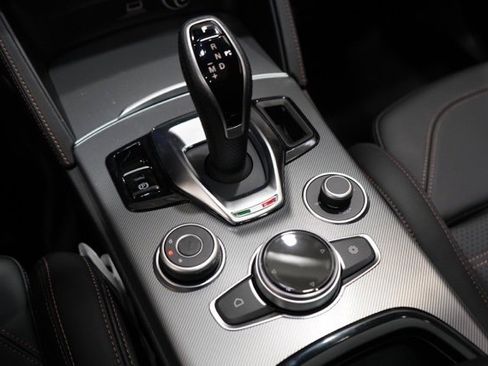 New 2025 Alfa Romeo Stelvio Sprint image 29