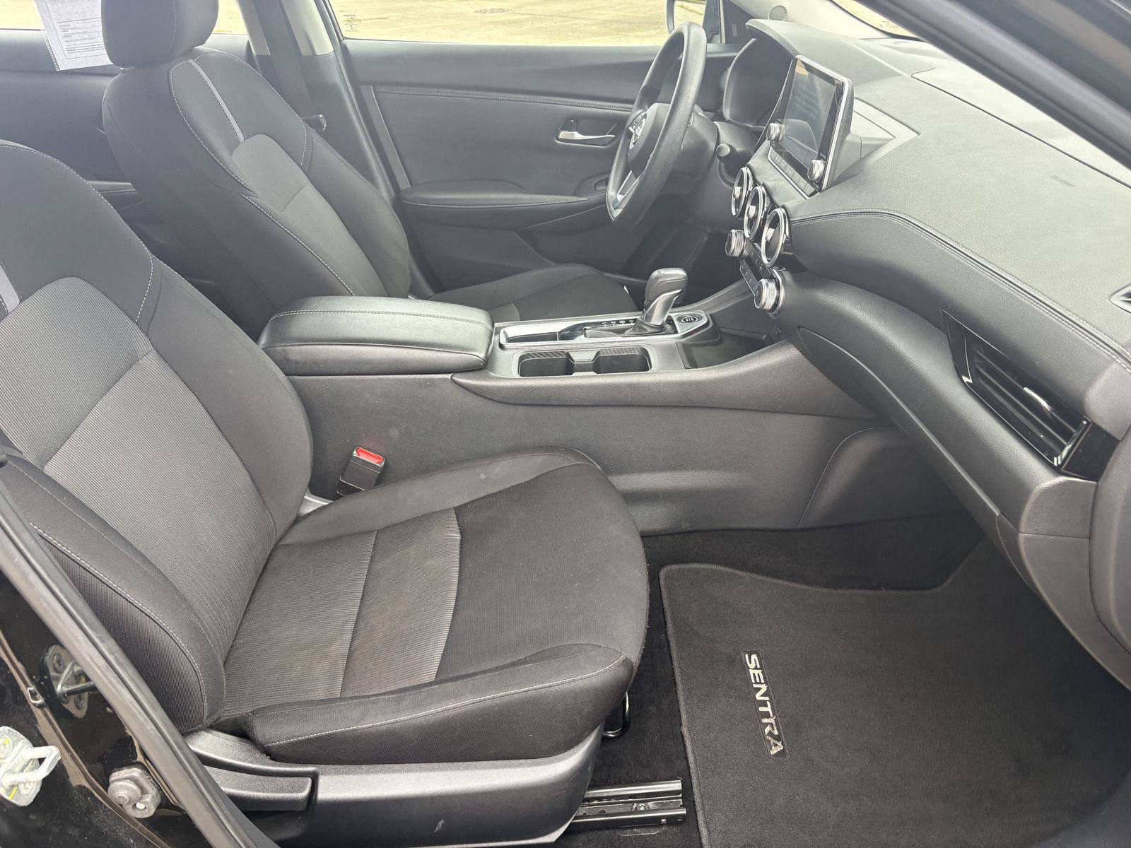 Used 2024 Nissan Sentra SV FWD image 15