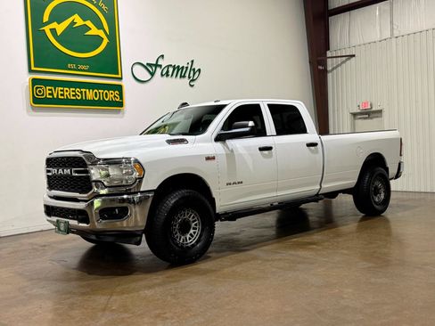Used 2022 RAM 2500 Tradesman AWD/4WD image 3