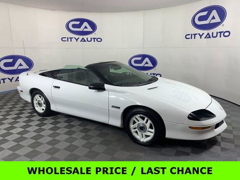 Used 1994 Chevrolet Camaro Z28 RWD image 1