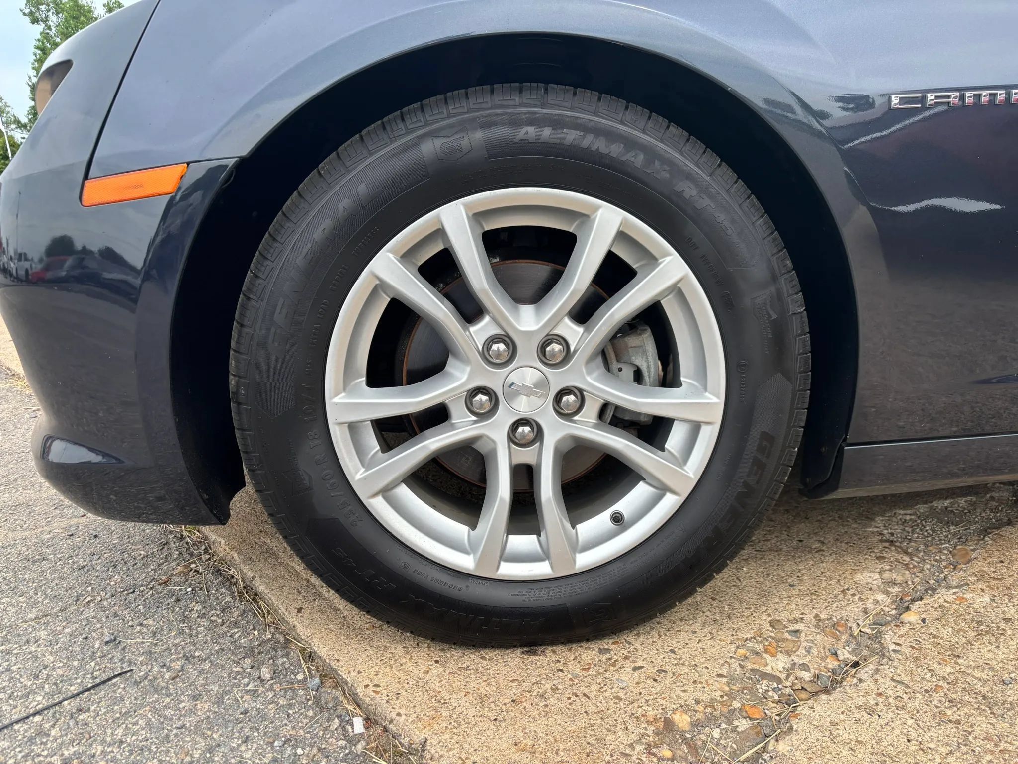 Used 2014 Chevrolet Camaro LS RWD image 9
