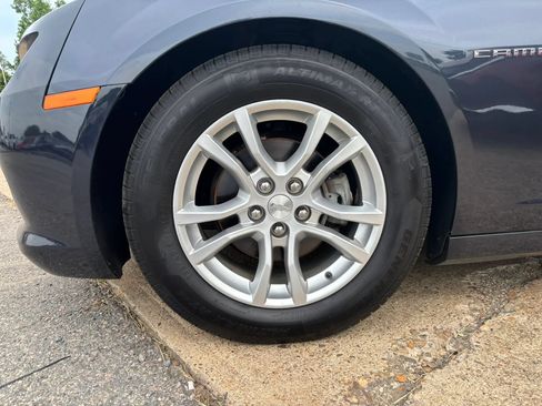 Used 2014 Chevrolet Camaro LS RWD image 9