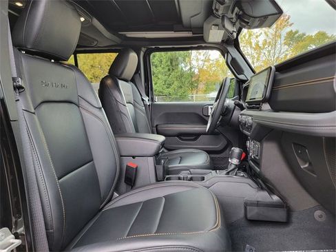 Certified 2024 Jeep Wrangler Sahara image 24