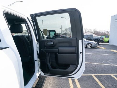 Used 2022 Chevrolet Silverado 2500 W/T w/ Gooseneck/5TH Wheel Package image 13