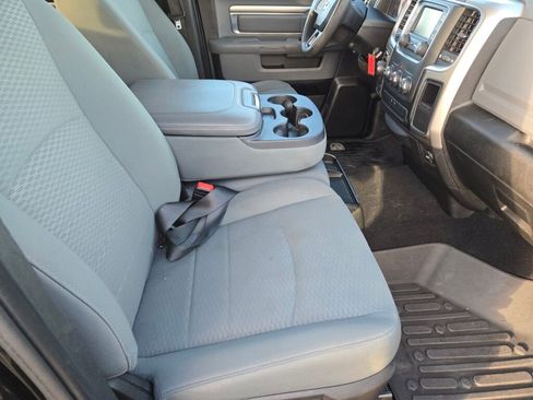 Used 2020 RAM 1500 Classic SLT image 7