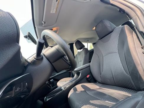 Used 2016 Toyota Prius Two FWD image 16