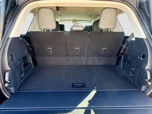 New 2026 Ford Expedition Active RWD image 34