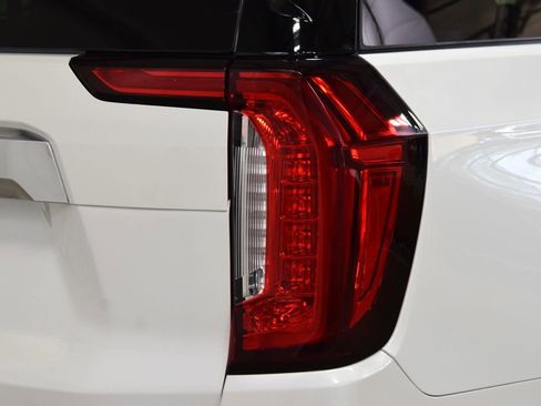Used 2024 GMC Yukon XL Denali AWD/4WD image 21