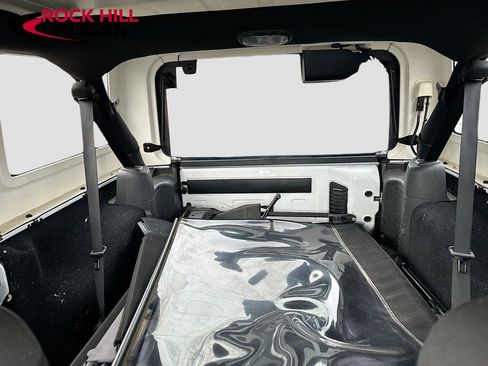 Used 2018 Jeep Wrangler Unlimited Sport S image 17