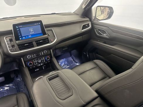 Used 2023 Chevrolet Suburban LT image 23
