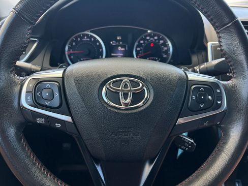 Used 2017 Toyota Camry SE FWD image 22