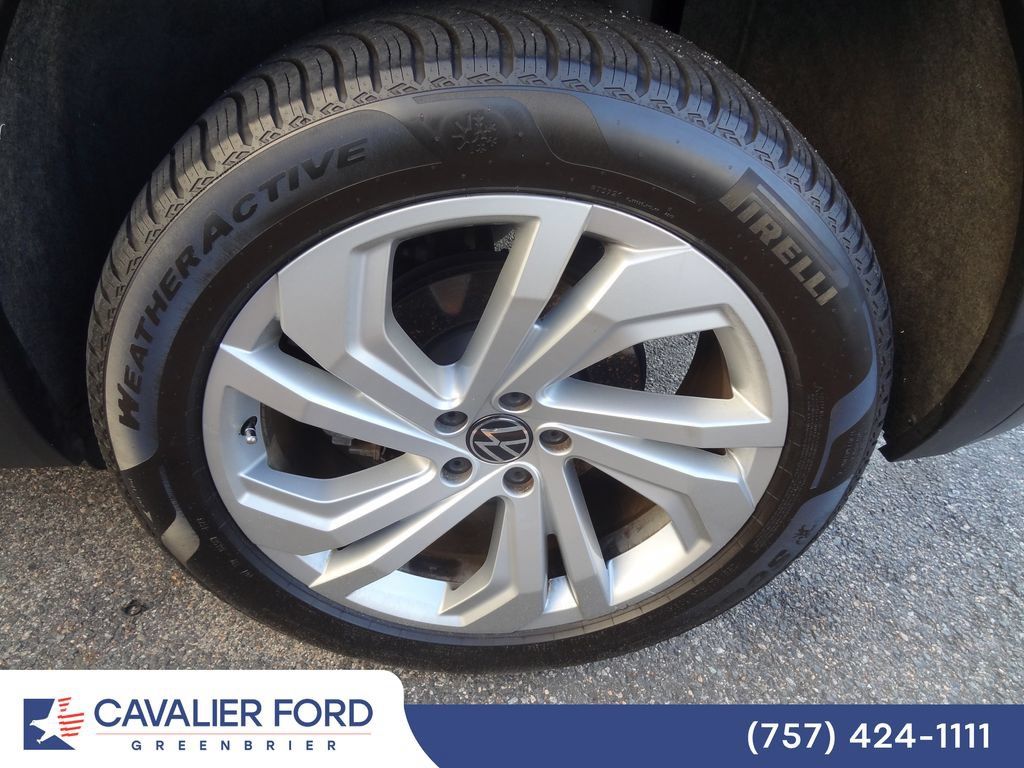Used 2020 Volkswagen Atlas Cross Sport SEL AWD/4WD image 19