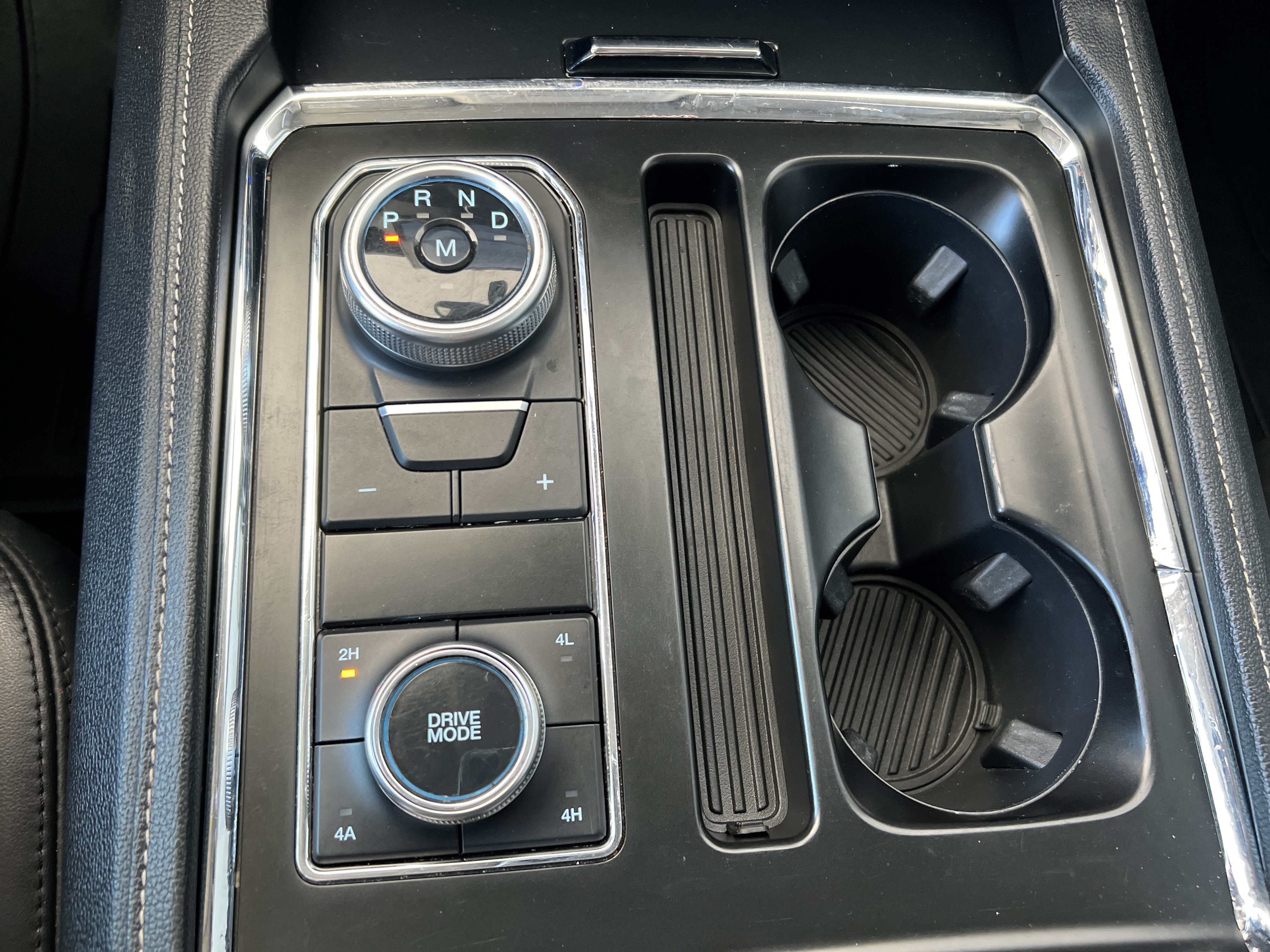 Used 2022 Ford Expedition XLT AWD/4WD image 16