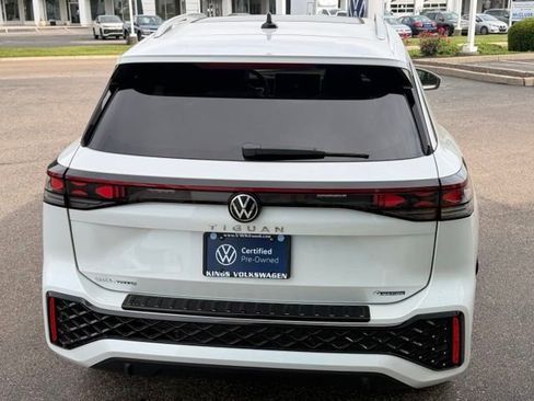 Certified 2026 Volkswagen Tiguan SEL R-Line AWD/4WD image 5