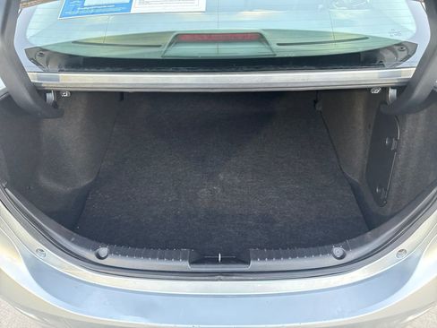 Used 2018 MAZDA MAZDA3 Sport image 27