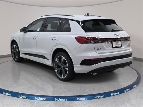 Used 2024 Audi Q4 e-tron Premium Plus w/ Premium Plus image 7