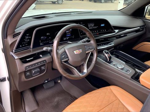 Used 2021 Cadillac Escalade Sport w/ Driver Assist Tech Package image 18