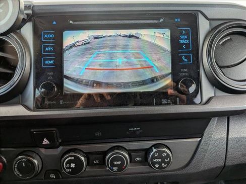 Used 2019 Toyota Tacoma TRD Off-Road image 12